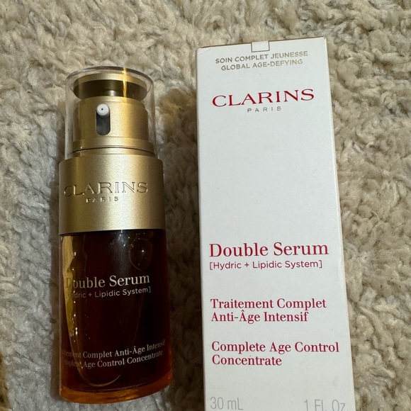 Clarins Double Serum Firming & Smoothing Anti-Aging Concentrate - Picture 2 of 5